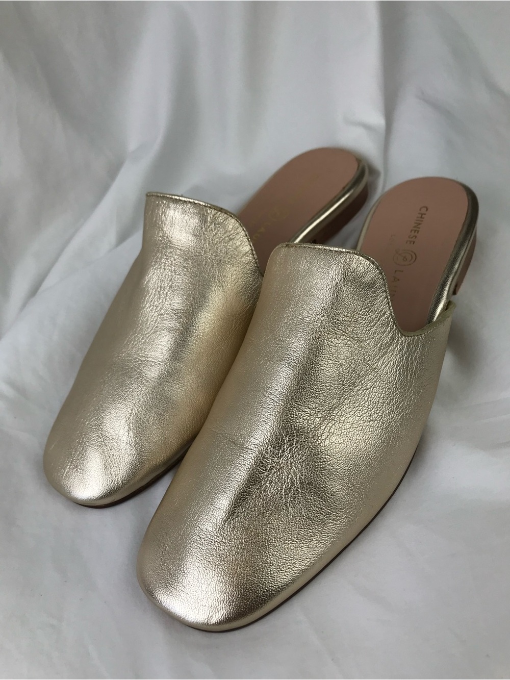 ✨ Metallic Gold Leather Mules ✨ Chinese Laundry Slip-Ons Sz 8
